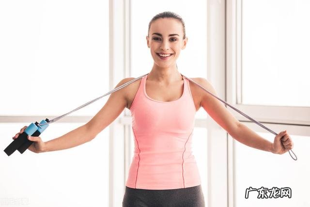 无绳跳绳多久能瘦 不跳绳做跳绳动作可以减肥不