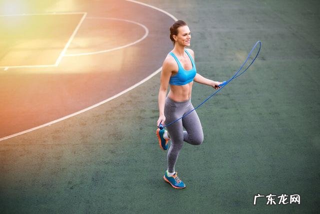 跳绳降血压的正确方法 跳绳的正确方法及好处