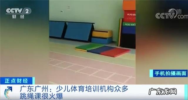 跳绳对老年人有益处吗 老年人能跳绳吗跳绳有什么好处