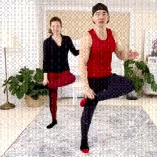 刘畊宏的毽子操完整原视频 刘畊宏毽子操为何火了