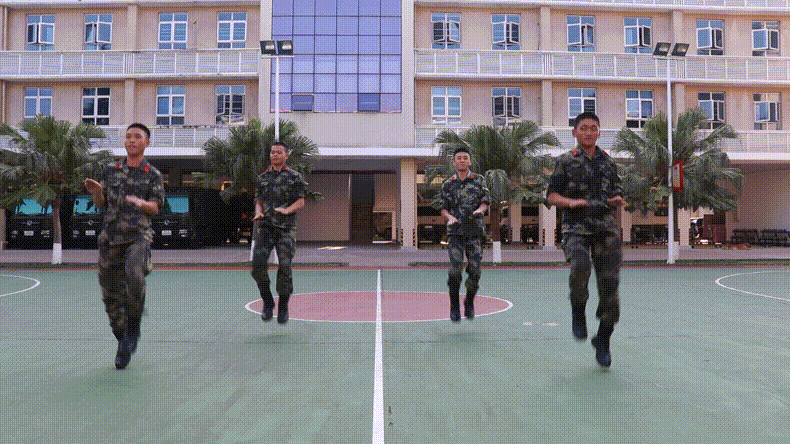 兵哥哥教你一套体能迅雷热身操