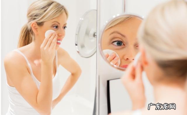 卸妆怎么卸比较干净 卸妆步骤的先后顺序
