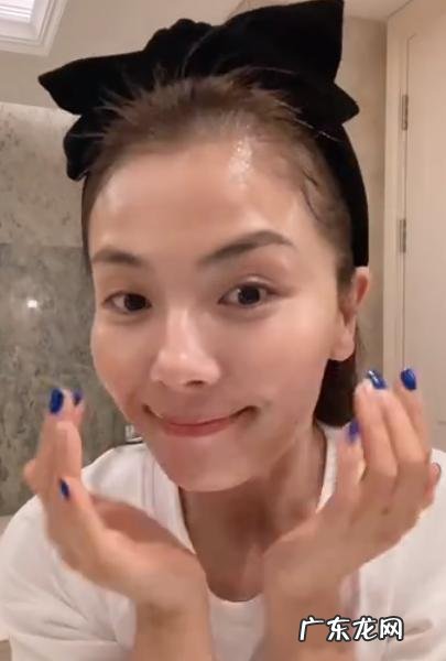 43岁刘涛无惧素颜大胆卸妆 刘涛教正确卸妆流程