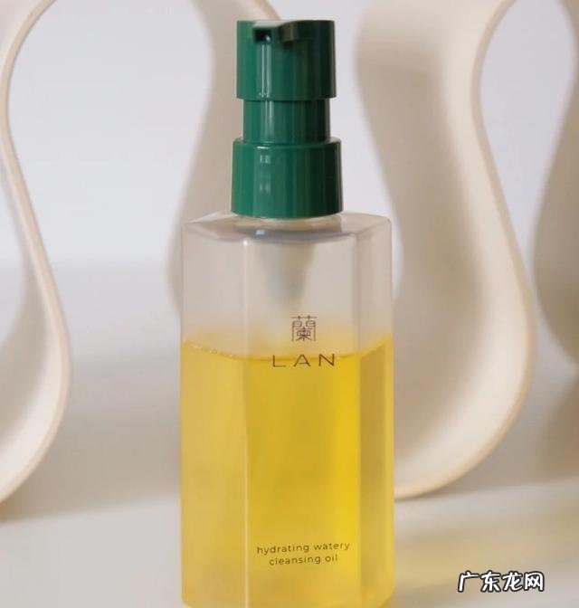 什么卸妆油好用而且卸的干净