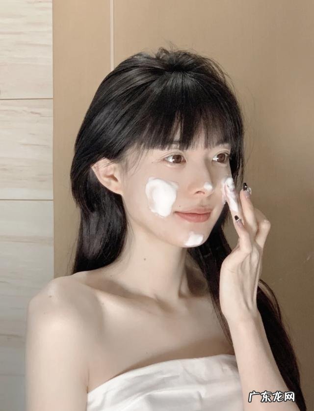 错误的洗脸方式有哪些 为什么洗脸越洗越干燥