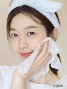 正确的洗脸方法步骤视频 正确洗脸的步骤和方法图