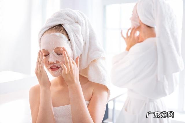 皮肤缺水长斑怎么办 皮肤缺水会长痘痘吗