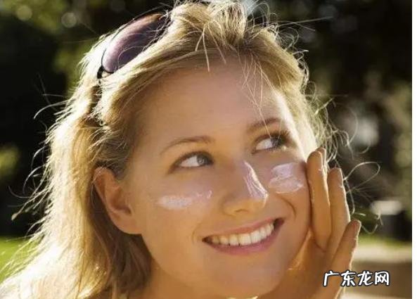 防晒霜竟然不是最好的防晒产品 防晒霜效果好还是防晒喷雾效果好