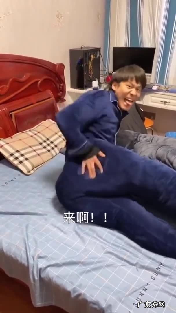 “反向带货”圈粉千万，怕涨粉两个月不开播，疯狂小杨哥是何来路