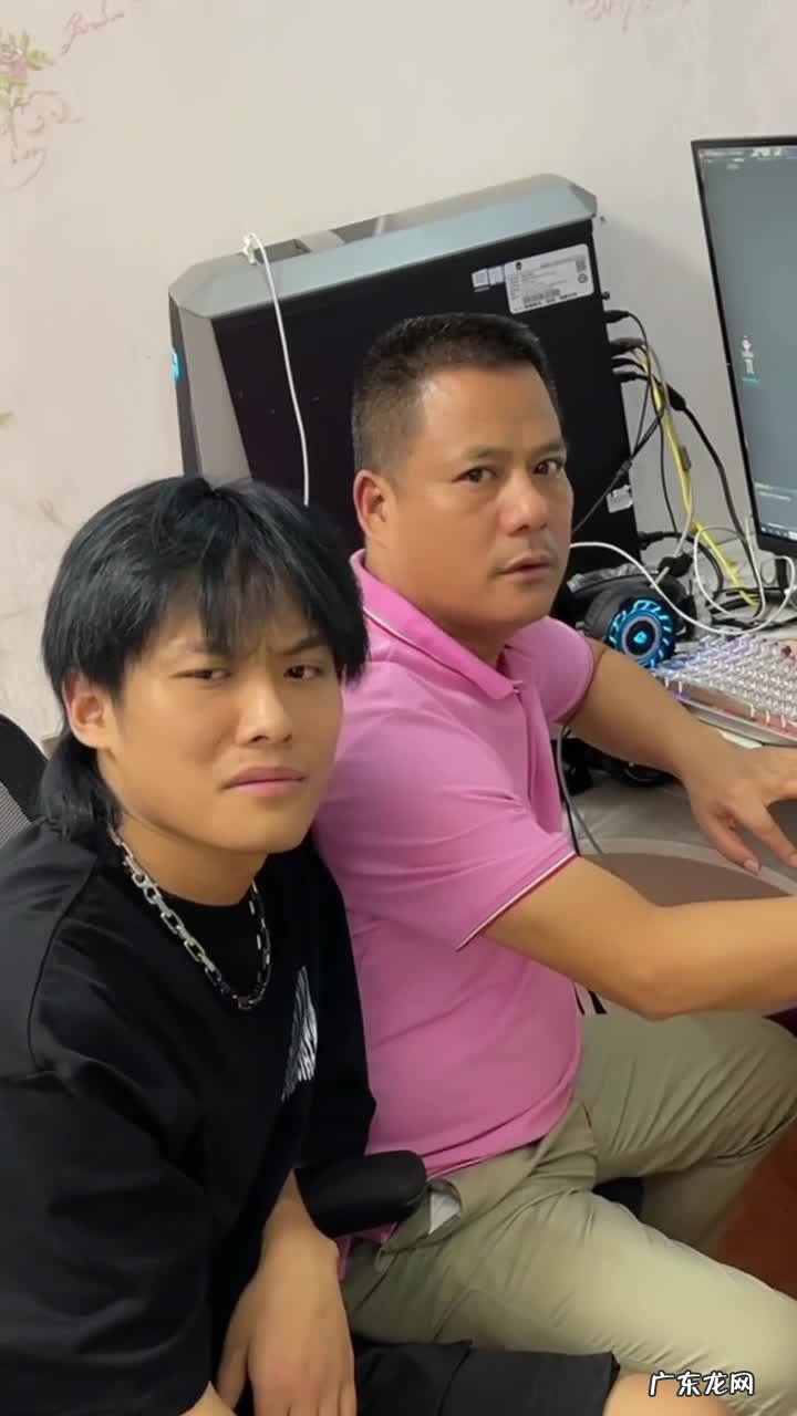 “反向带货”圈粉千万，怕涨粉两个月不开播，疯狂小杨哥是何来路