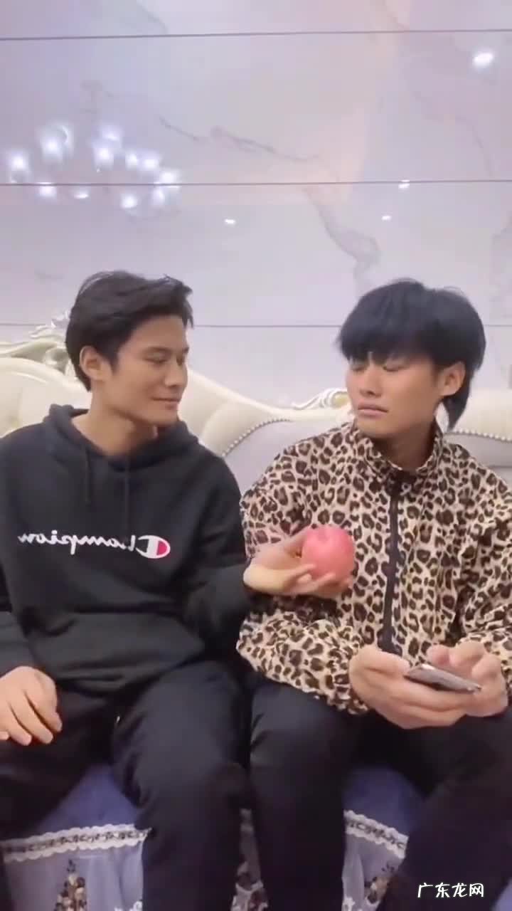 “反向带货”圈粉千万,怕涨粉两个月不开播,疯狂小杨哥是何来路