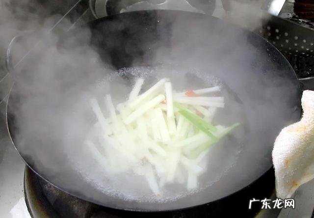 绿豆芽怎么生吃 绿豆芽能怎样吃