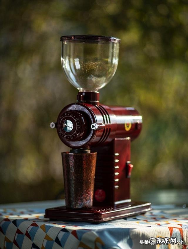 家有咖啡豆,怎么研磨咖啡豆?