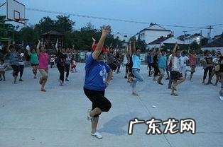 初学广场舞手脚不协调，怎样才能入门