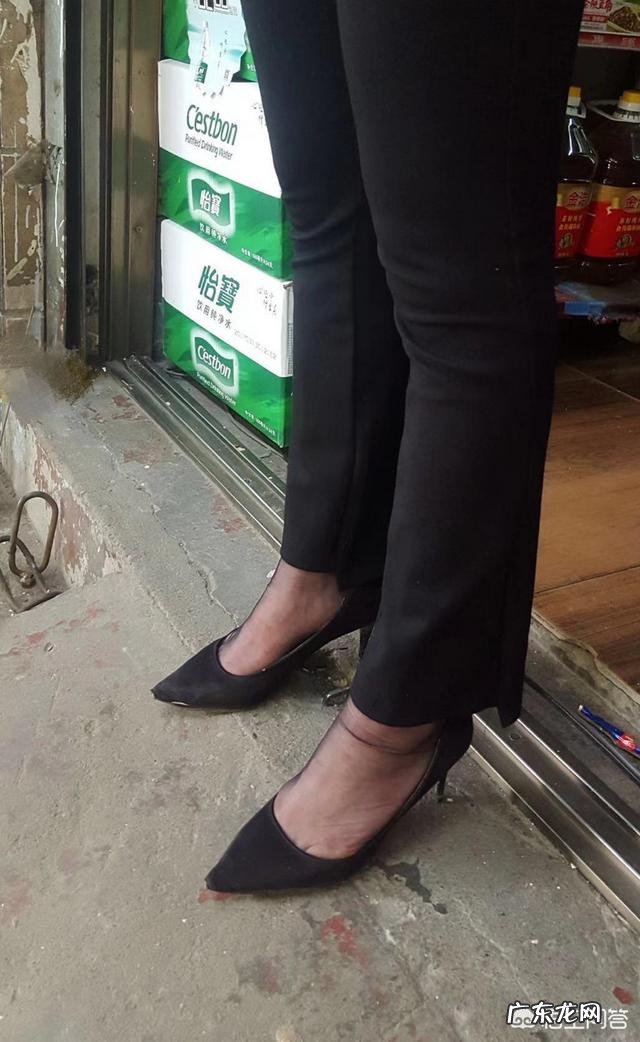 刚去日本旅游回来,为什么日本女孩子这么冷的天气也要穿丝袜出门