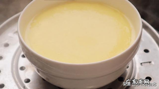 夏天孩子最馋它,有牛奶就能做,细腻又香甜,一次做一碗不够吃