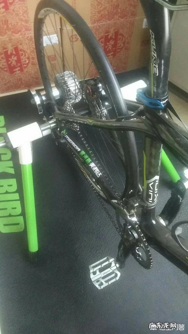 骑行爬坡时,怎样保持踩踏高转速