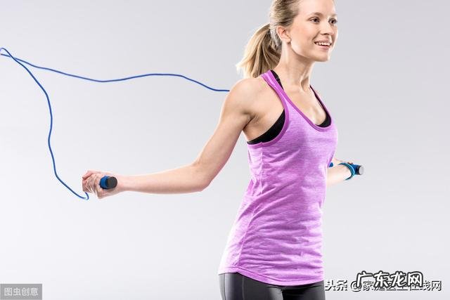 跳绳和跑步,哪个减肥效果更好无论哪个,都要遵循这个原则