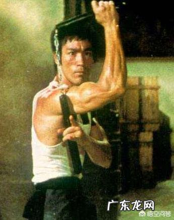 李小龙的死亡跟训练有关吗?