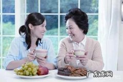 婆婆跟自己性格不合，不想跟婆婆一起住，该怎么办？