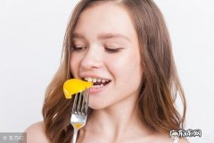 如何帮助儿童了解自己的性别？