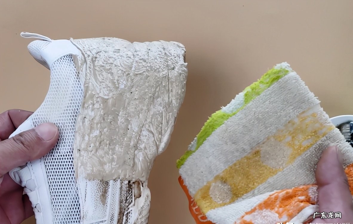 清洗小白鞋的好方法 小白鞋该如何清洗