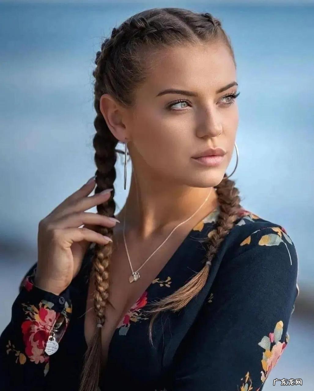 欧美气质女神高清写真集:吉普赛女郎阿加莎