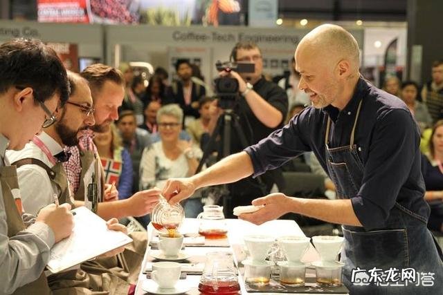 手冲咖啡越来越火的原因有哪些？