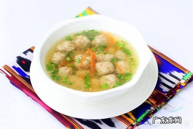 哪种蔬菜和肉类搭配做丸子好吃?怎么做的?