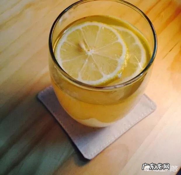 每天喝一杯柠檬蜂蜜水,一个月后会是什么结果