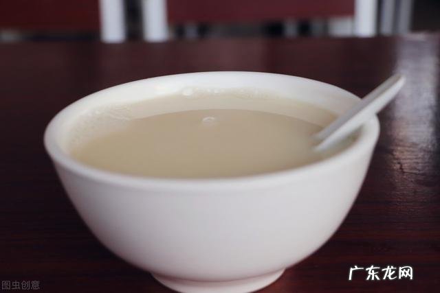 医生提醒,在这2个时间喝水,能很好的降低血脂浓度,是哪2个?