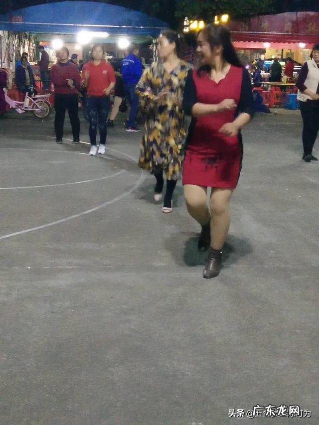 32步的健身操放什么歌曲劲爆