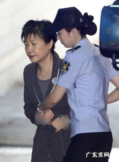 朴槿惠被特赦出狱了,一身病老年的她靠什么经济来源生活下去