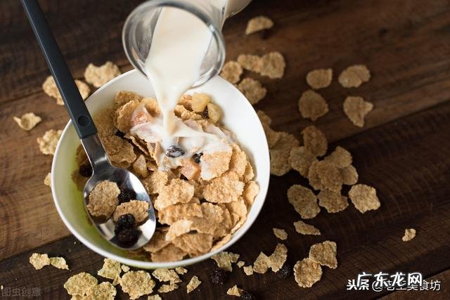 燕麦片是用热牛奶还是凉牛奶泡