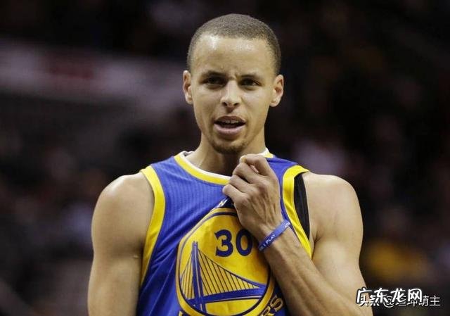 库里不高不壮,速度也不快,为什么那么难防守?