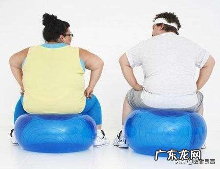 揉腹在手法上有什么讲究?