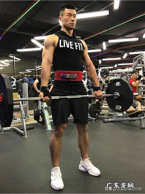 硬拉100公斤什么水平?