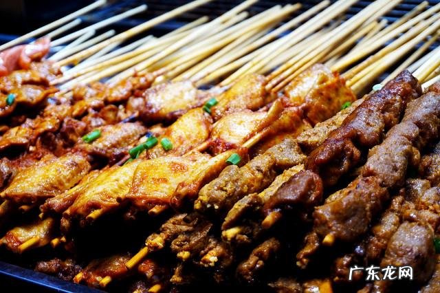 快夏天了,摆摊卖什么能月入3-5万