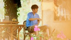 你有过和异性最暧昧的一次接触是什么