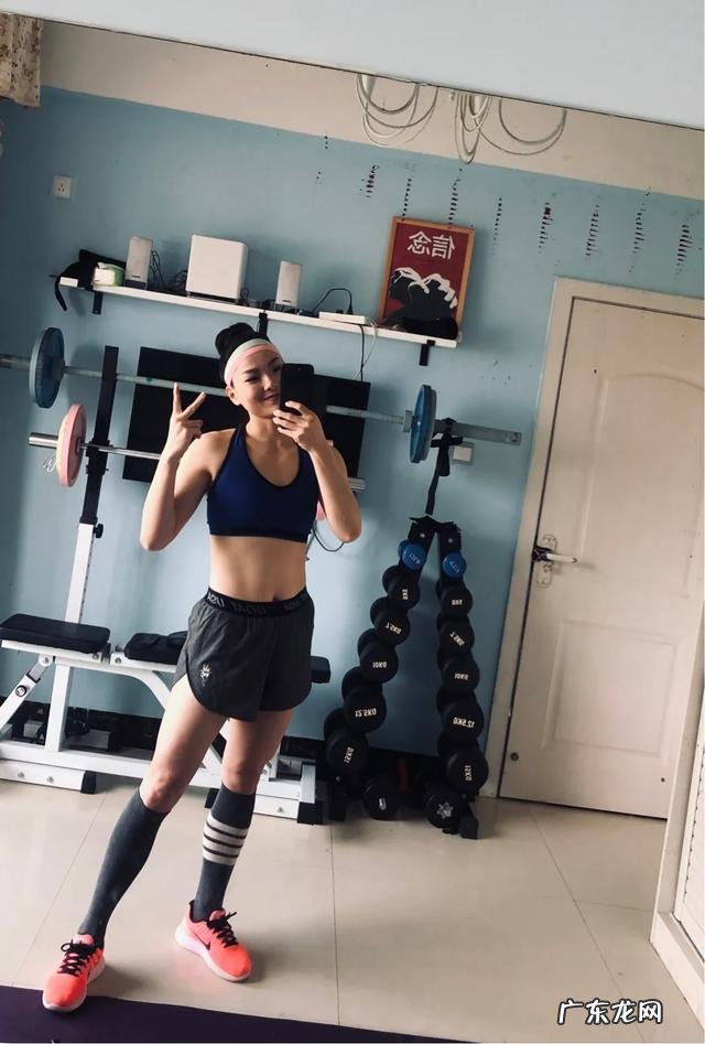 一个长假期,肚子上的肉多了好多,有什么锻炼的好方法嘛????