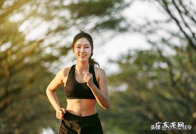 每天做两百个卷腹，坚持一个月，肚子会变小吗还有哪些其他的方法