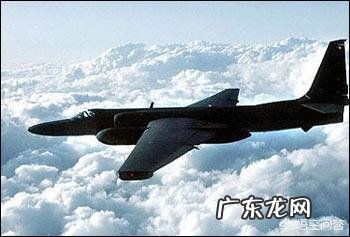 电视中飞机被导弹锁定后,会收到提示,在现实中是真的吗?