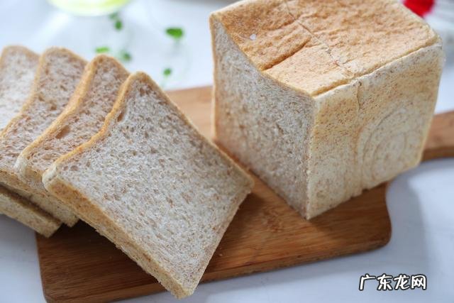 60%无糖低油的全麦吐司,终于找到柔软好吃的配方,减脂不发愁