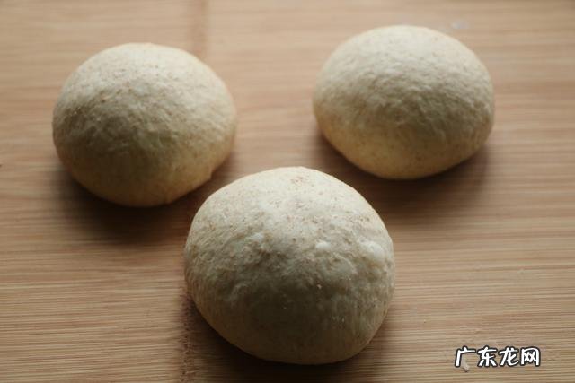 60%无糖低油的全麦吐司,终于找到柔软好吃的配方,减脂不发愁