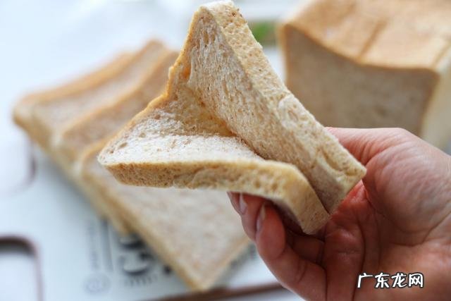 60%无糖低油的全麦吐司,终于找到柔软好吃的配方,减脂不发愁
