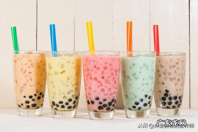 喝一斤水不会胖,那为什么喝一斤含水80%的奶茶却能胖一斤