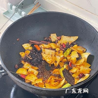 让人无法抗拒的家常菜 香到筷子都拿不稳的家常菜谱