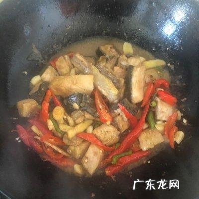 红烧鲈鱼 红烧红鲳的家常做法