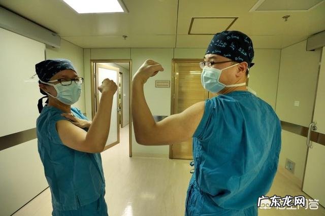 腿上跟蚯蚓一样的，有人说就是静脉曲张了，是这样的吗