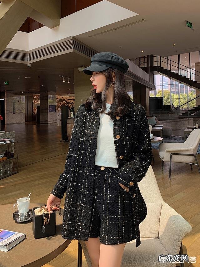 如何做个脱衣有肉穿衣显瘦的精致猪猪女孩?